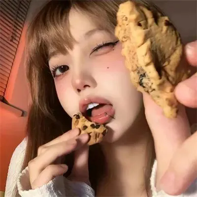 领证当天转身嫁给新娘叔叔